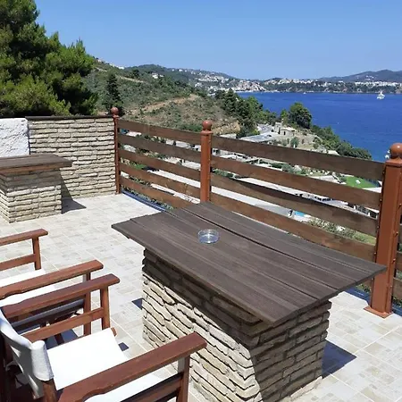 Mandaniki アパート