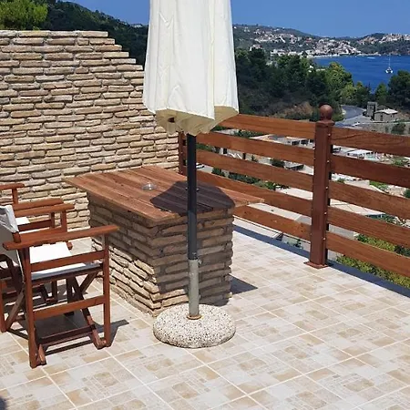 アパート Mandaniki *